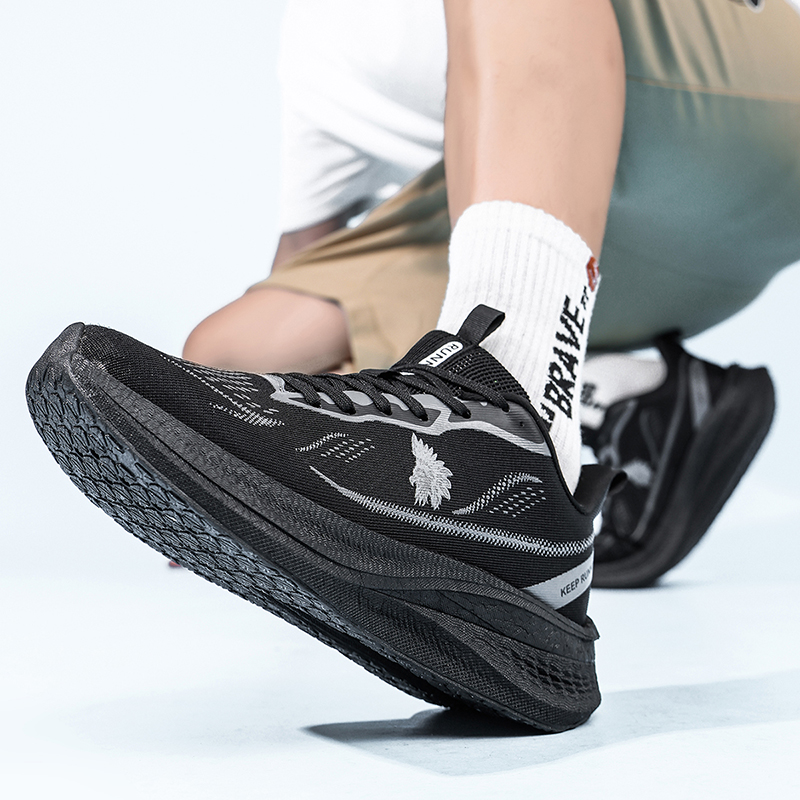 Ультралегкие мужские спортивны – обзор и цена Lightweight Road Running Shoes