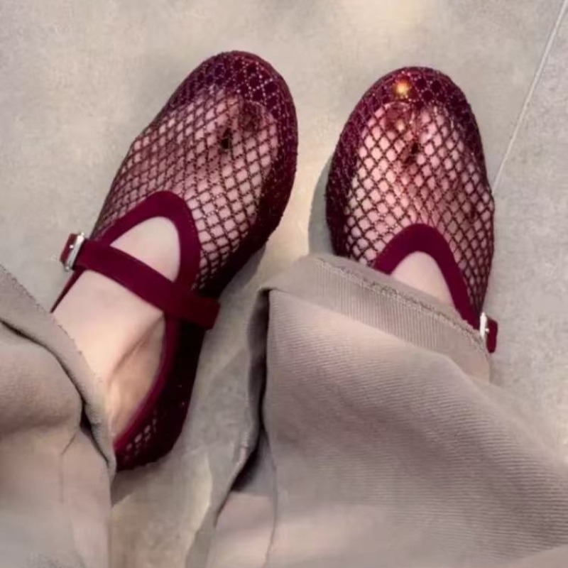 Женские туфли-мэри-джейн с пол – обзор и цена Sandals