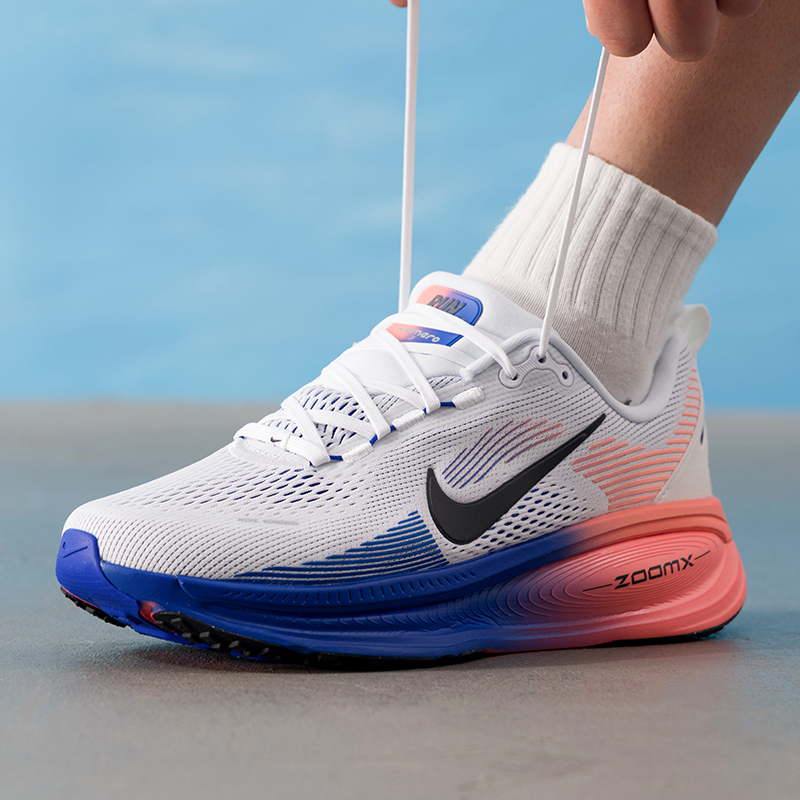 NIKE VOMERO 18 HM6803-114 – ор – обзор и цена Lightweight Road Running Shoes